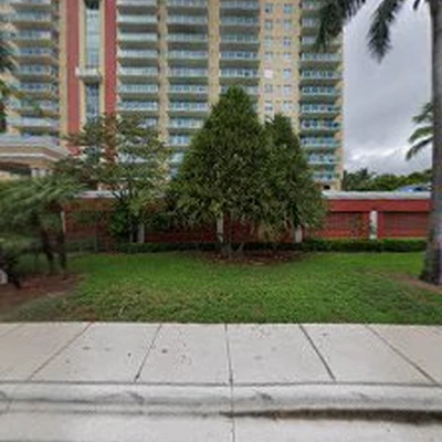 Tropical Plant Provider commercial andscape management