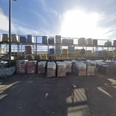 Lowe's Garden Center