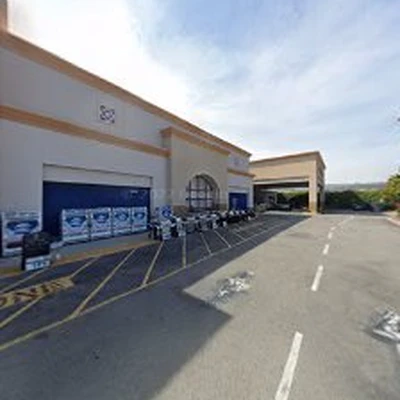 Lowe's Garden Center