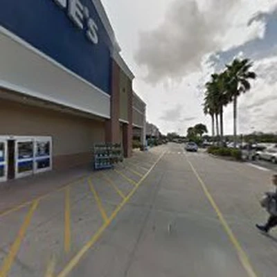 Lowe's Garden Center