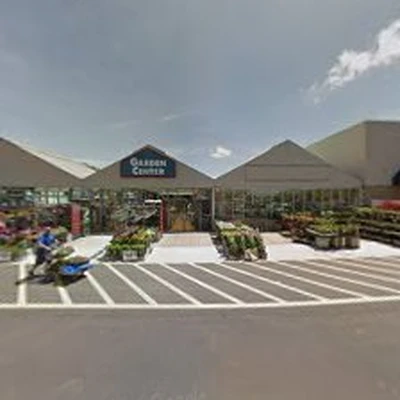 Lowe's Garden Center