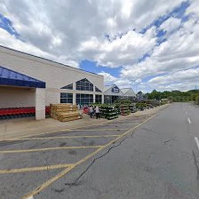 Lowe's Garden Center