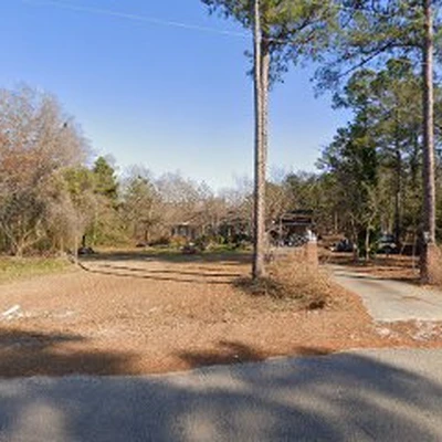 S & S Tree Services & Equipment Co
