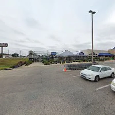 Lowe's Garden Center