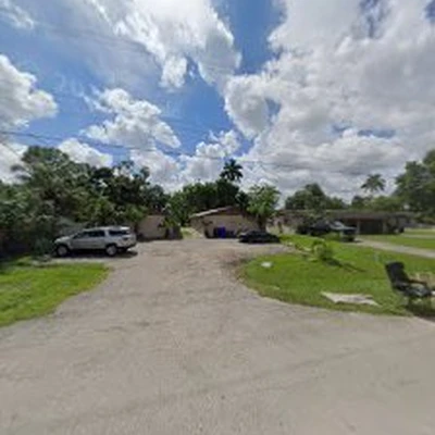 B&J Velasquez tree & lawn service