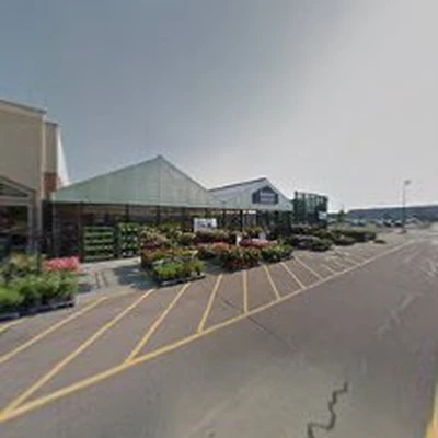 Lowe's Garden Center