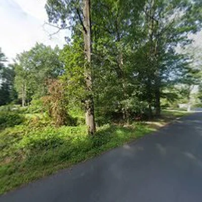 Ed's Tree Services.