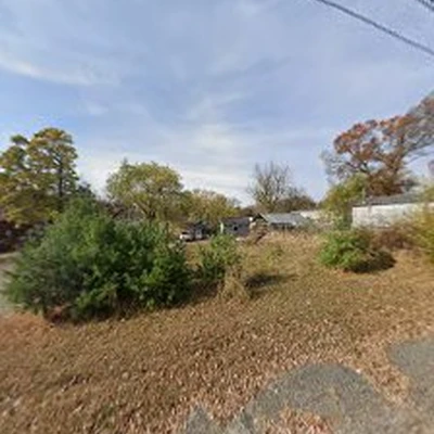 Making Moves Landscaping and excavating LLC