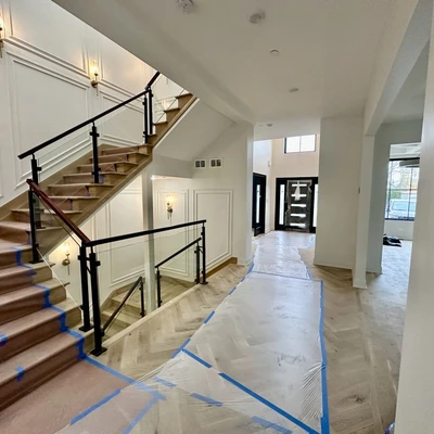 Ashland Glass & Mirror Design