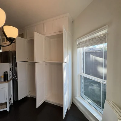Estrada Custom Cabinets