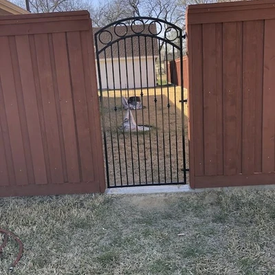 C & L Gates and Fences