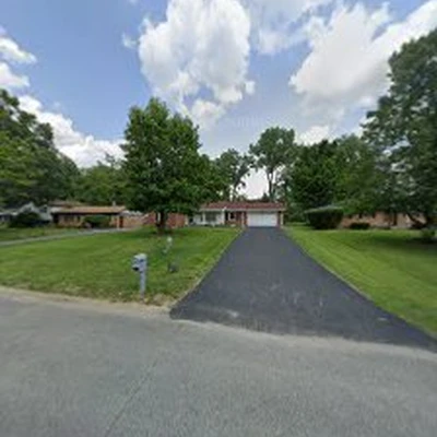 LawnStarter - Indianapolis Landscaping