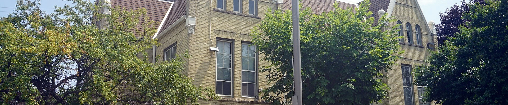 House Cleaning in West Allis, WI