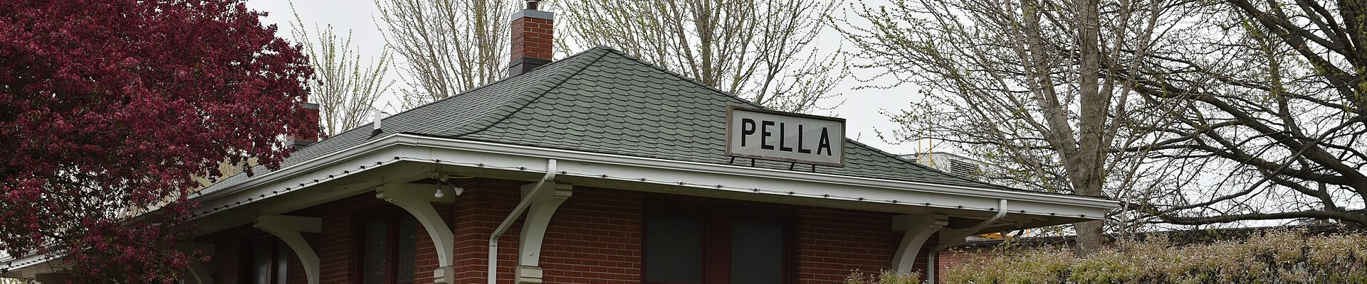 Electrical, House Cleaning, and Landscaping in Pella